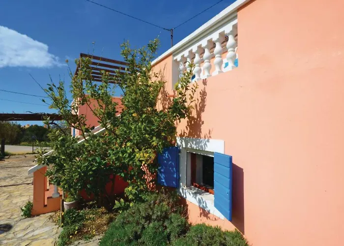 In Mit Freiterrasse By Interhome *