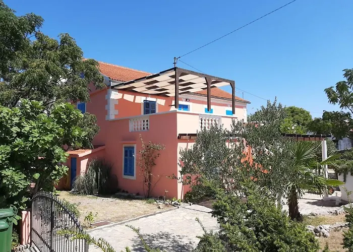 In Mit Freiterrasse By Interhome Nyaraló Dobropoljana