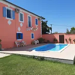 In Mit Freiterrasse By Interhome Casa vacanze *