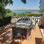 In Mit Freiterrasse By Interhome Casa vacanze *