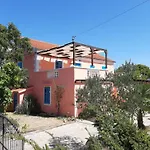 In Mit Freiterrasse By Interhome Casa vacanze Dobropoljana