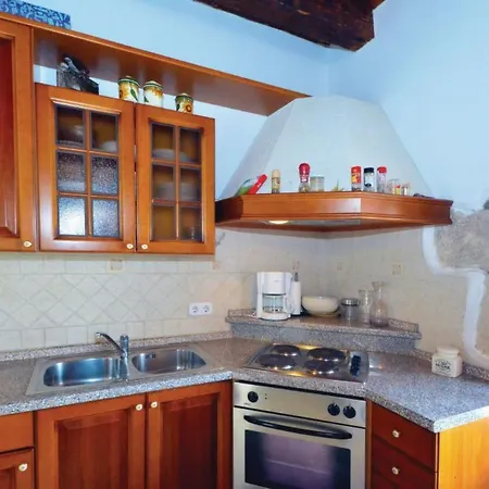 In Mit Freiterrasse By Interhome Vakantiehuis *