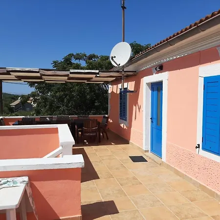 Vakantiehuis In Mit Freiterrasse By Interhome Dobropoljana