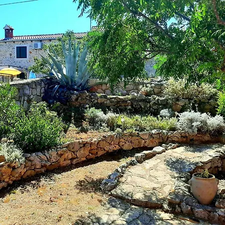 Vakantiehuis In Mit Freiterrasse By Interhome *