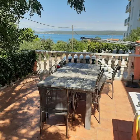In Mit Freiterrasse By Interhome Vakantiehuis *